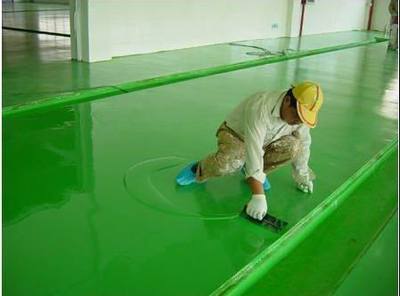 蘇州新卡地坪工程 金剛砂耐磨地坪、環氧樹脂地坪與環氧水泥自流平的全面解析